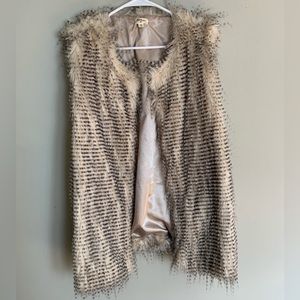 Faux Fur Vest!!